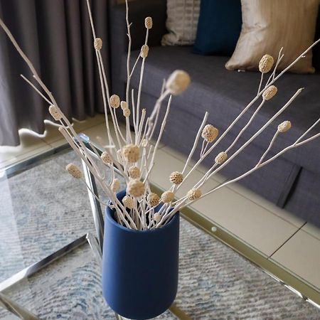 Higuests - Charming Apt With Private Balcony Near Dubai Mall Bagian luar foto