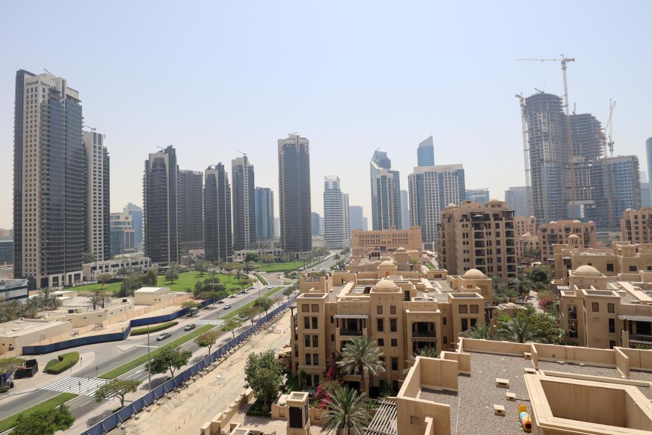 Higuests - Charming Apt With Private Balcony Near Dubai Mall Bagian luar foto